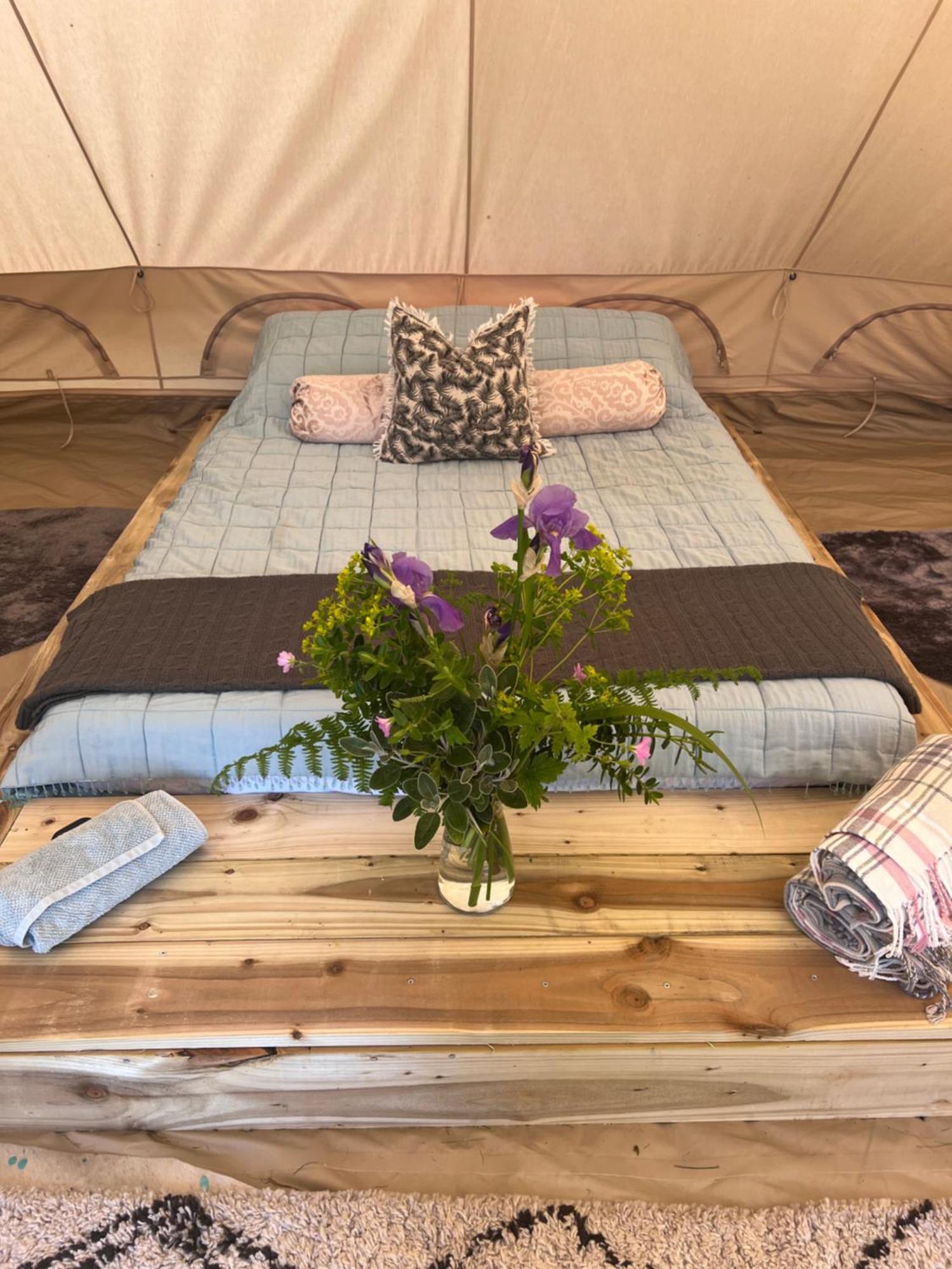 Bluebell Tent At Ballyward Croft Ardkeen Extérieur photo